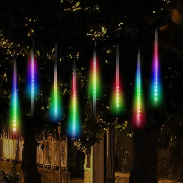 Napelemes LED fényfüzér 2,4 m, 8 csillogó jégcsappal, 144 RGB LED, IP44