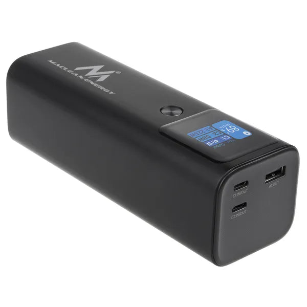 Maclean 24600 mAh 140 W PD power bank kijelzős, 2× USB-C + USB-A
