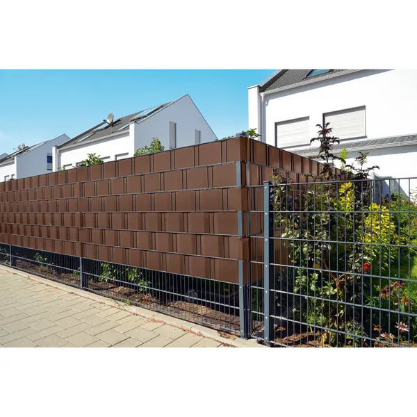 Barna kerítésszalag klipszekkel, 19 cm x 35 m, UV-álló