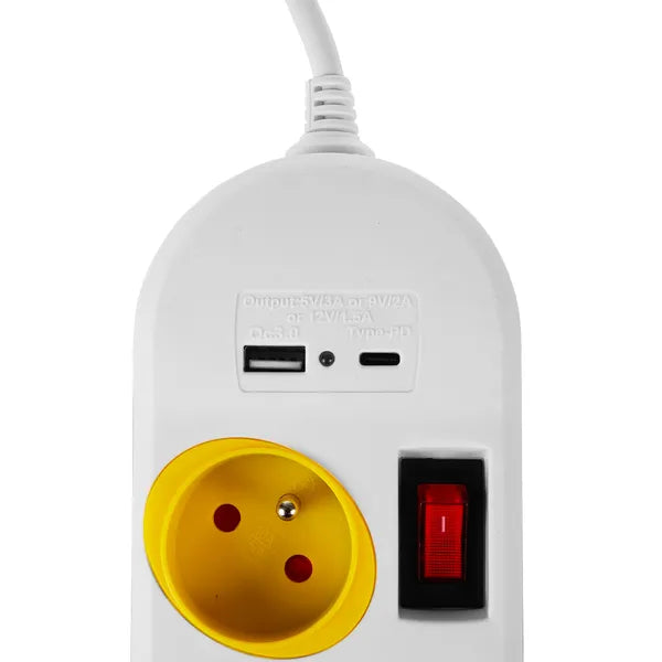 Hosszabbító elosztó 4 aljzattal, USB-A/C, külön kapcsolók, 1,5 m, fehér